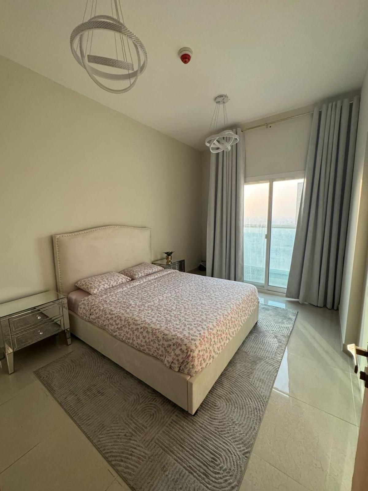 Luxury Two Bedroom Spacious Brand New Apartment *